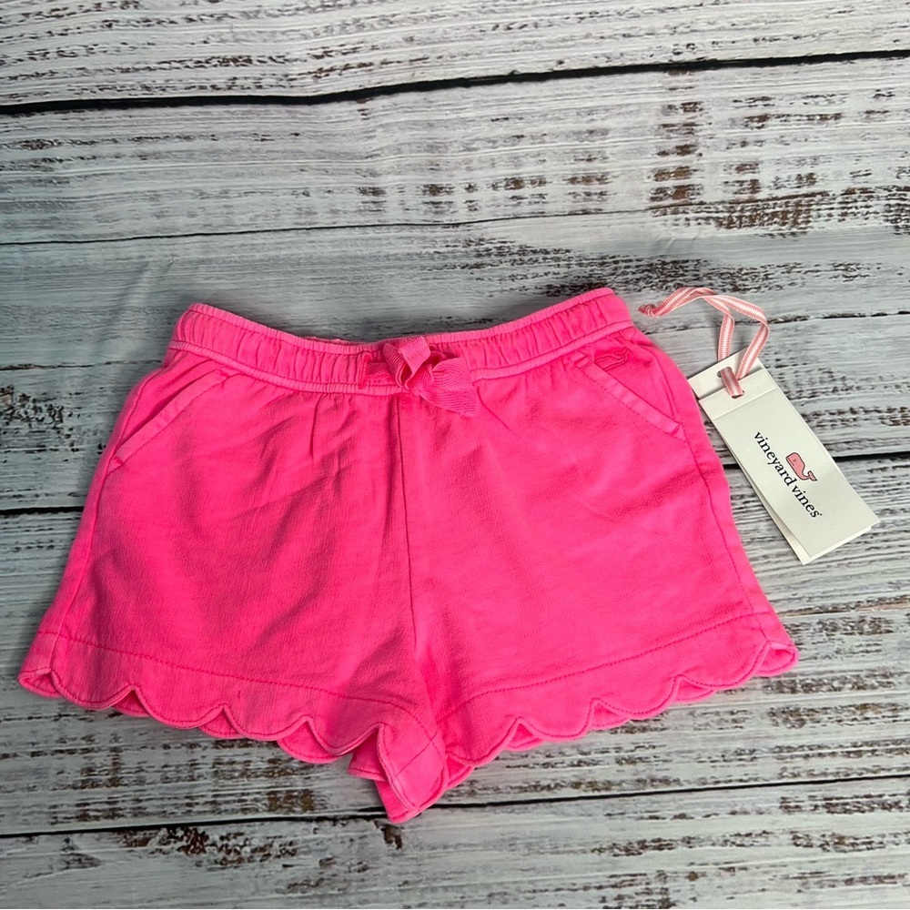 Vineyard Vines Knit Knockout Pink Scalloped Shorts 4T 100% Cotton EUC